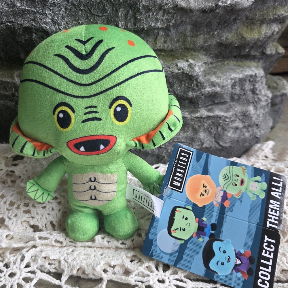 Universal Monsters Gill-man Chibi Plush 6” Creature Black Lagoon Teddy Bear - Picture 7 of 7